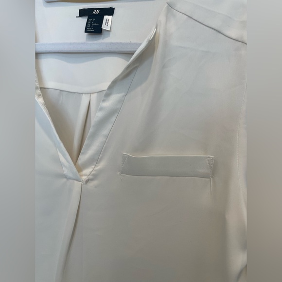 H&M Blouse with satin detailing | 6 | - Picture 4 of 6